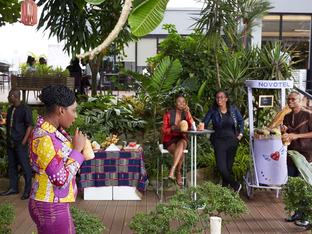 Novotel Abidjan Plateau Ресторан фото